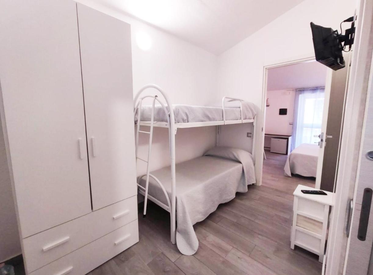B&B Capo Rizzuto Fronte Mare Экстерьер фото