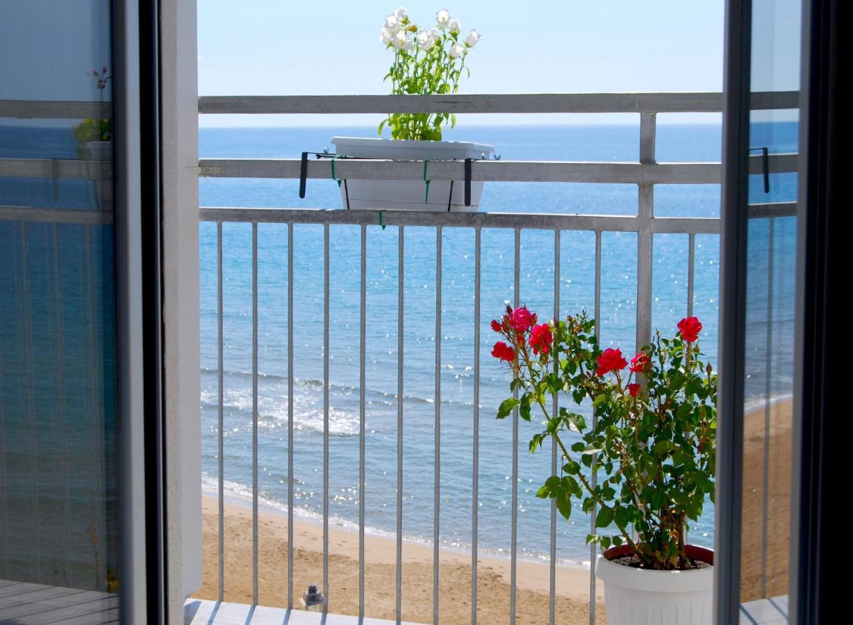 B&B Capo Rizzuto Fronte Mare Экстерьер фото