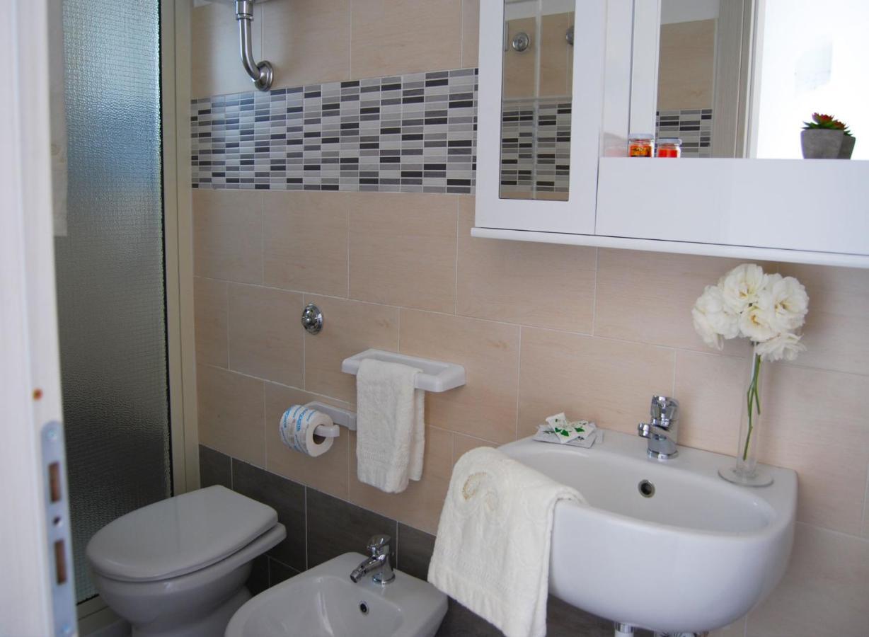 B&B Capo Rizzuto Fronte Mare Экстерьер фото
