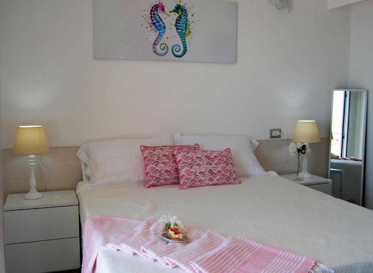 B&B Capo Rizzuto Fronte Mare Экстерьер фото