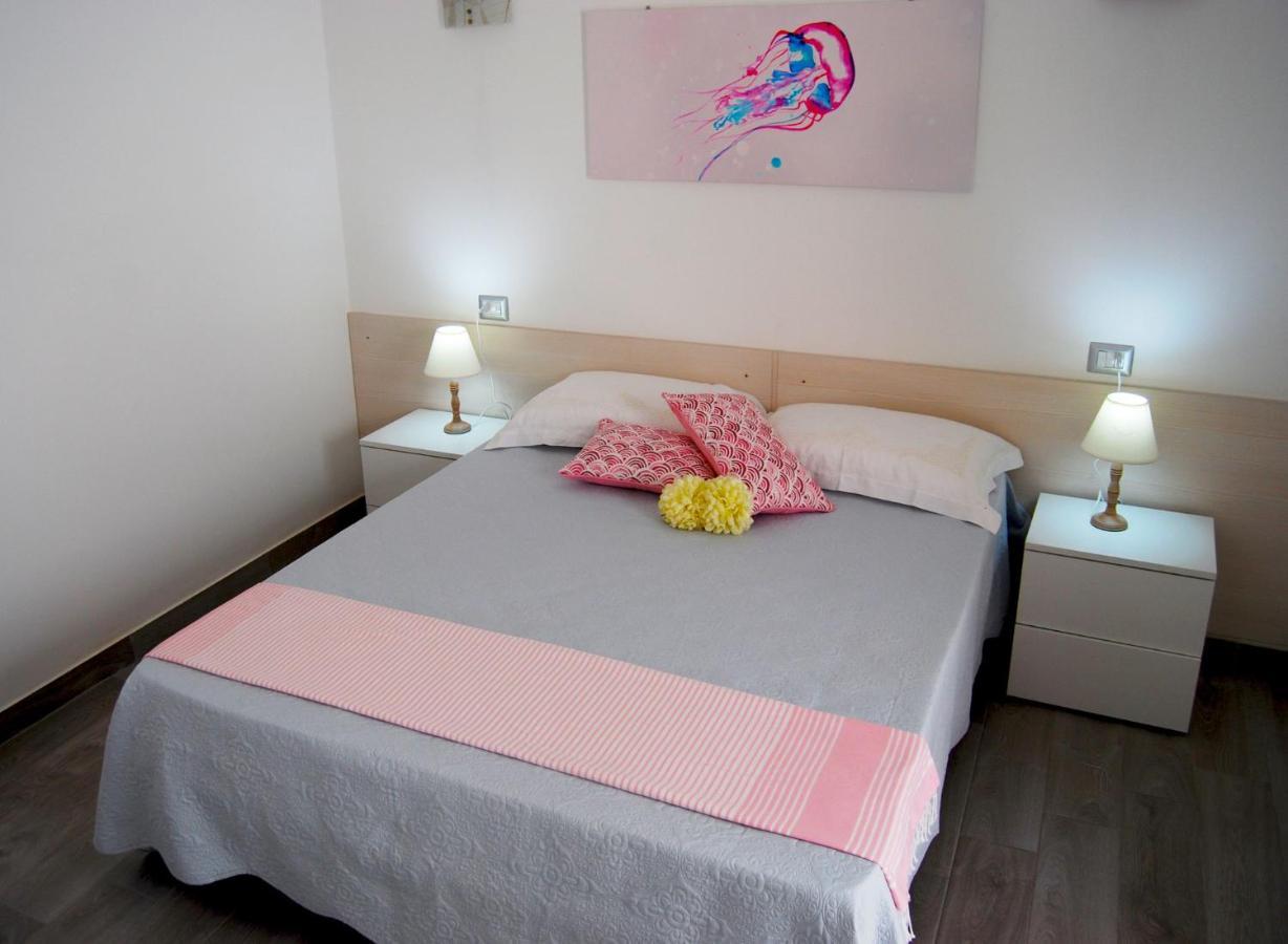 B&B Capo Rizzuto Fronte Mare Экстерьер фото
